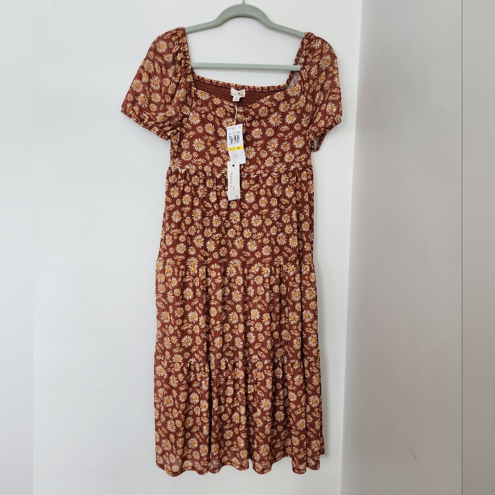 NWT Daisy and Delilah daisy print midi dress Size M
